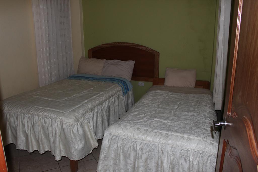 Posada De Percybal Lago Inn Puno Bagian luar foto