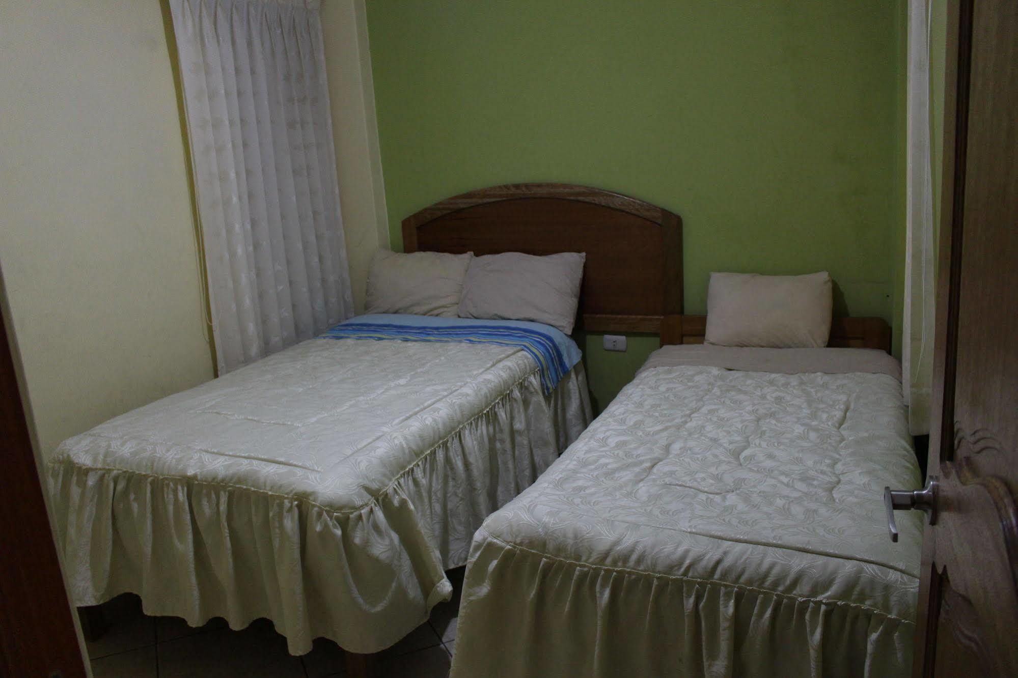 Posada De Percybal Lago Inn Puno Bagian luar foto